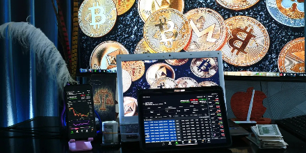 全球比特币ETF持仓突破100万枚，头部持仓机构都有哪些？