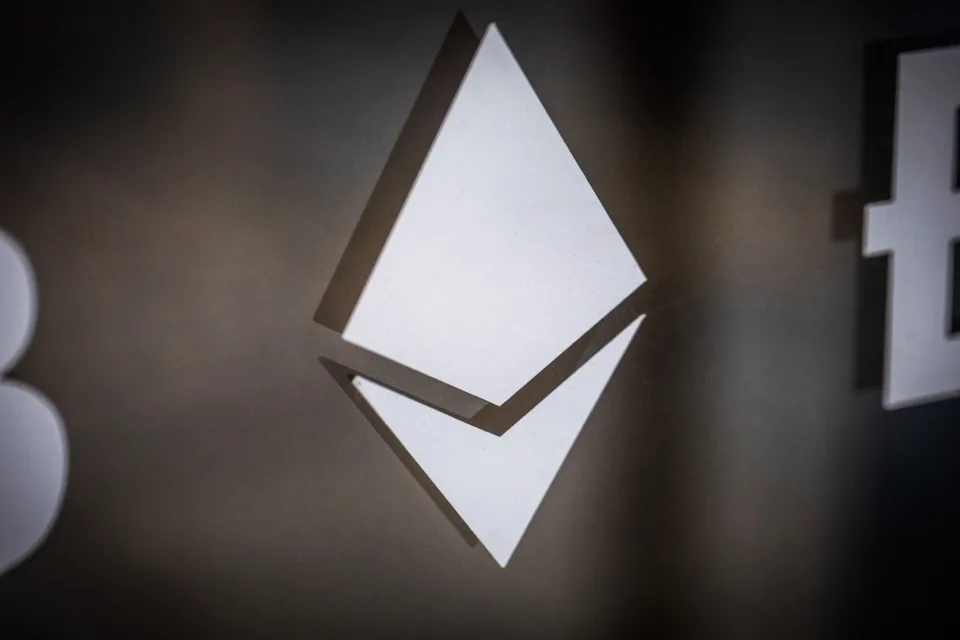 监管放行,资本仍观望:主流机构还没真正下注ETH