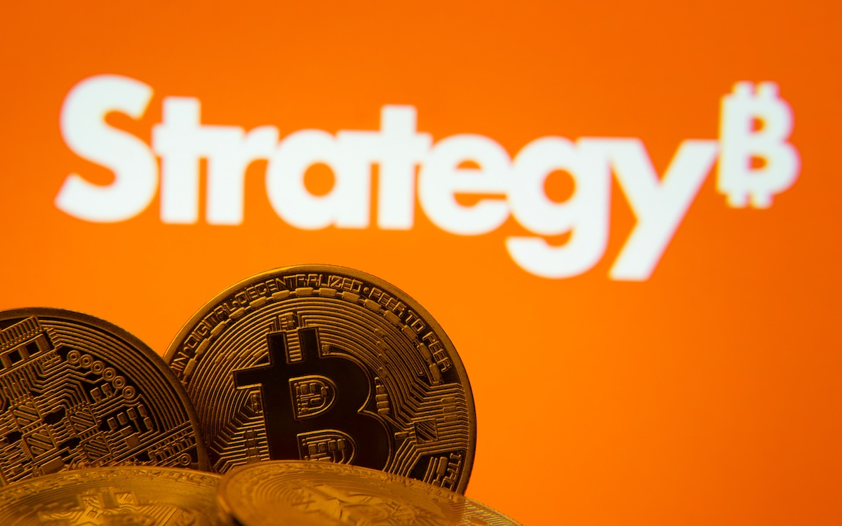 28亿净利背后藏危机:Strategy会被踢出纳斯达克100吗?
