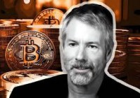 季度巨亏124亿美元,为何挡不住Strategy继续疯狂买入比特币?