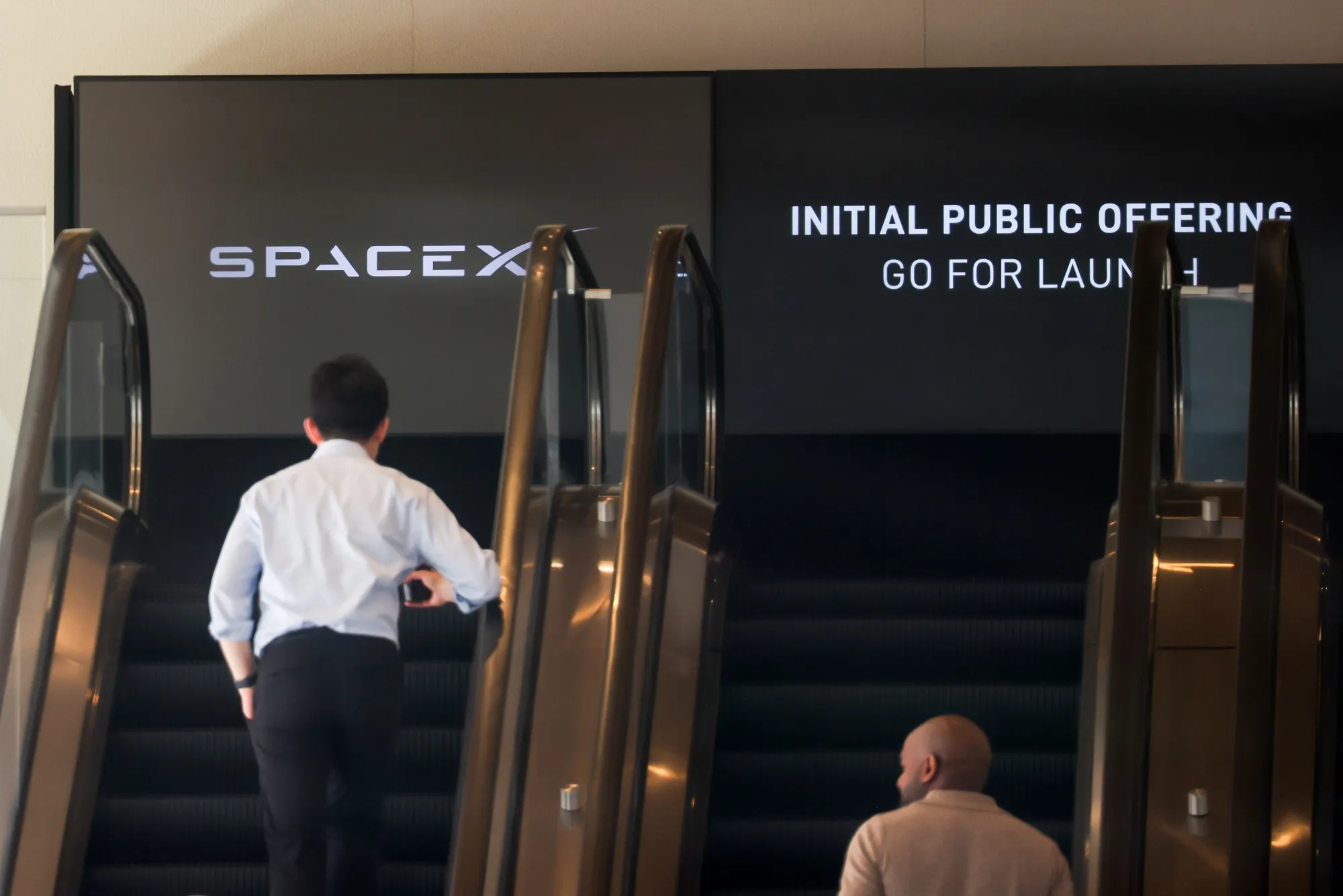 别急着追 SpaceX，热门 IPO 首年表现并不乐观