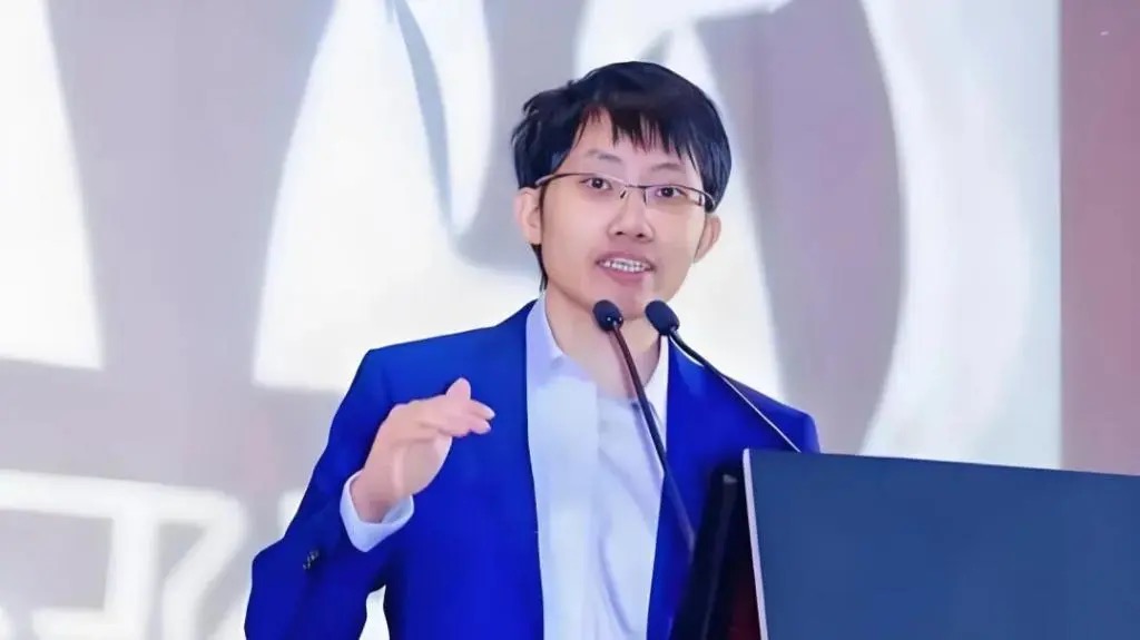 梁文锋成AI新首富,36人上榜亿万富翁,其中9个是00后