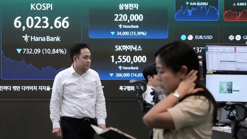“人生完蛋了”,韩国全民造富梦,一个月破灭