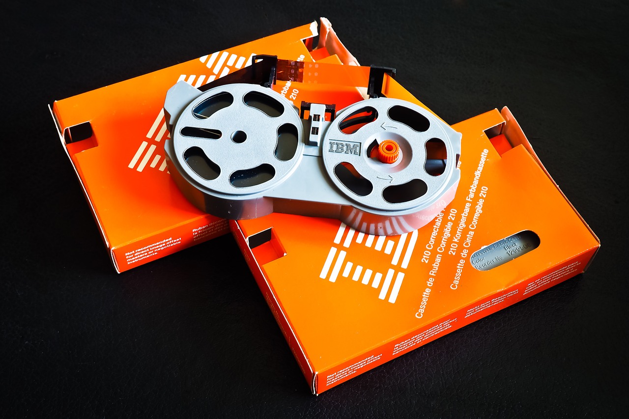 ribbon-cassette-1480479_1280.jpg