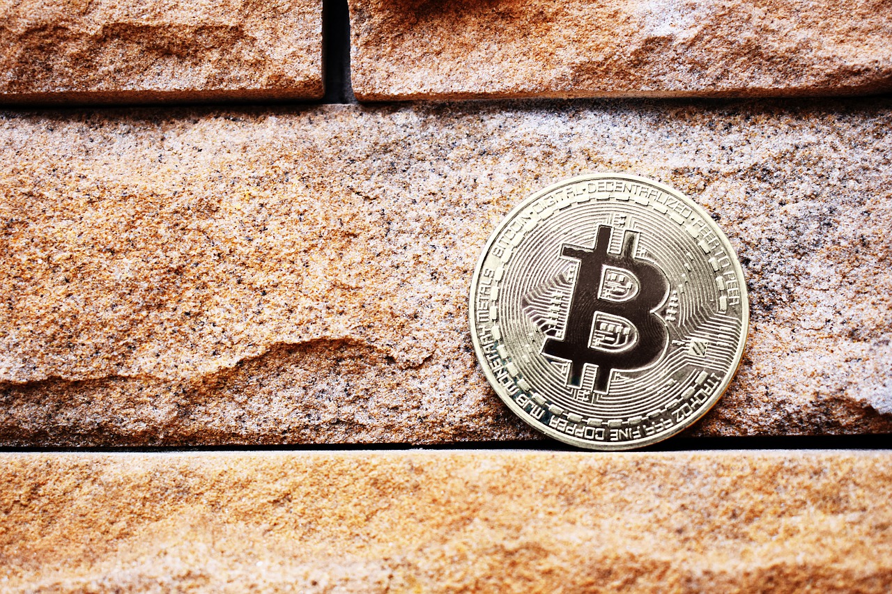 bitcoin-4255870_1280.jpg