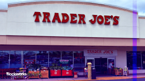 美国连锁超市Trader Joe’s起诉同名DEX Trader Joe，指控其商标侵权